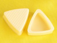 1 Sheet triangle shells white