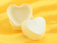 Muffin Cups heart-shaped white 36 pieces