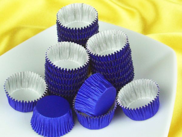 Aluminium cups 24mm blue 25 pieces