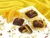 Praline Set Orange Marzipan Bites