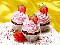 Fluffy Icing Cream Strawberry 450g