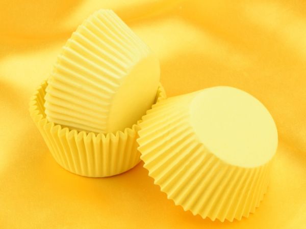 Muffin Cups 50mm pastel yellow 60 pieces