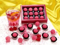 Chocolate set Raspberry or Lillet chocolates