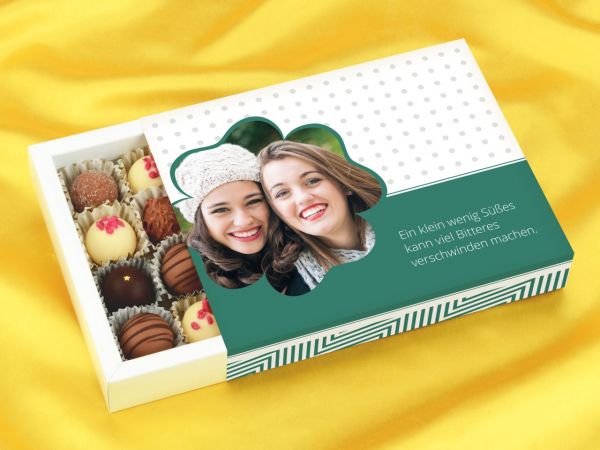 Packaging for 20 pralines; customized, Cloverleaf B