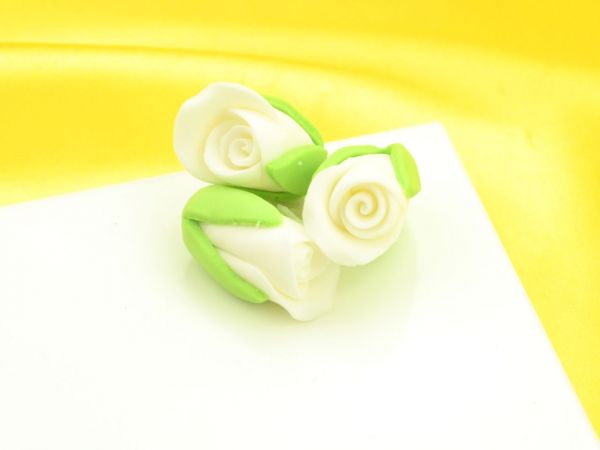 Rosebuds white sugar 3 pieces