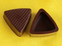 1 Sheet triangle shells dark